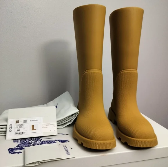 SOLD! Women's Burberry Rubber Boots - Picture 3 of 8